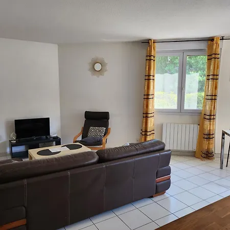 Apartment F3 63m2, Piscine, Terrasse, Parking, 20 Min Plages Montpellier